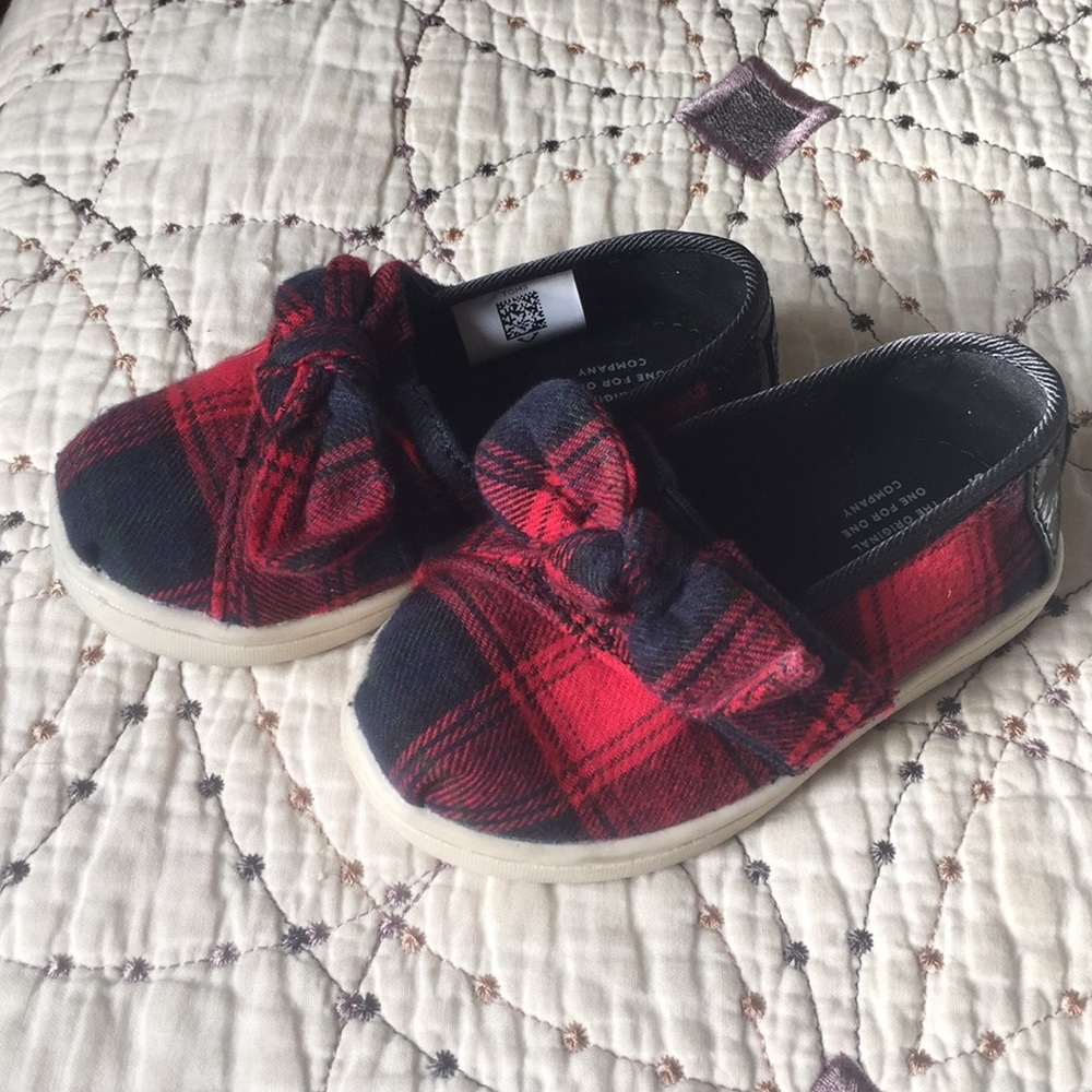 NWOT TOMS